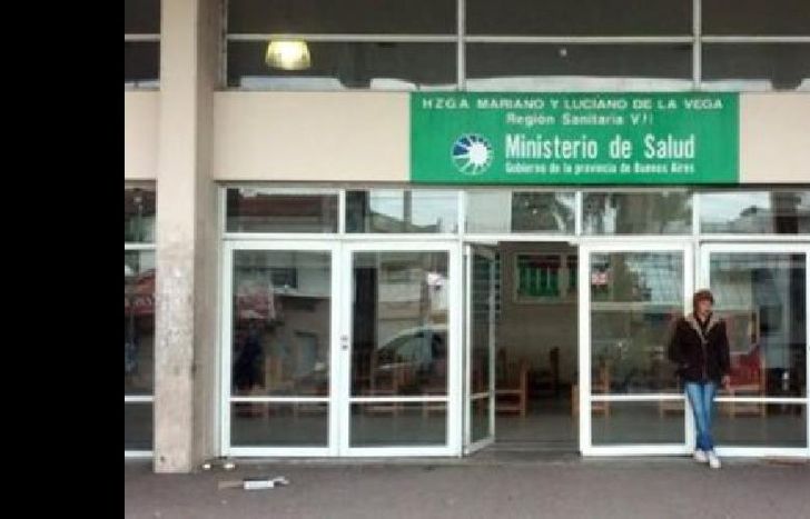 Además de balearlo, le robaron el arma reglamentaria.