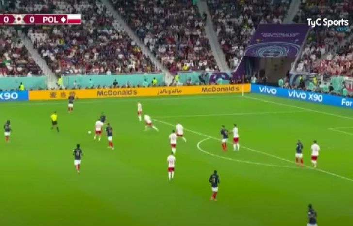 Los hinchas argentinos se hicieron oír en el partido Francia - Polonia.