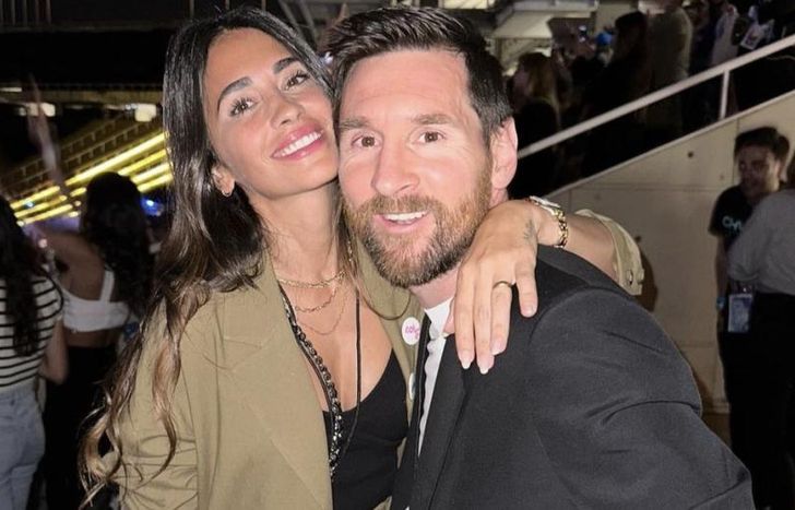 Antonella y Lionel, en el estadio.