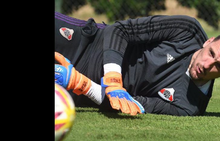 Armani trabajó diferenciado, pero no está descartado.