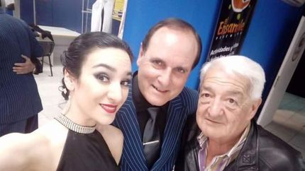 Junto a Eliana Mola y Daniel Cruz, bailarines lomenses.