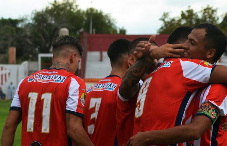 Talleres no puede despegar como local.