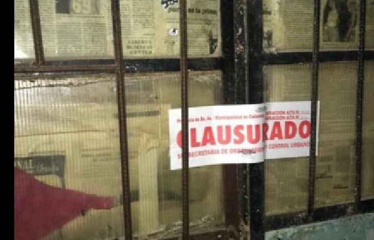 el bar seguía funcionando normalmente en este contexto de pandemia.