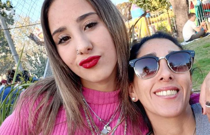 Lara tenía 17 años.