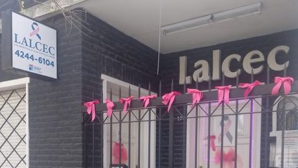Lalcec siempre está comprometido con la prevención y detección del cáncer de mama.