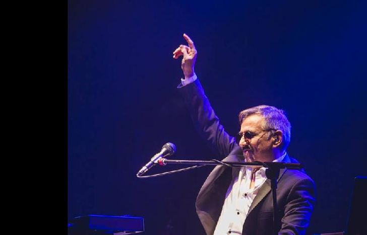 lerner dio shows con localidades agotadas en el teatro gran rex y en varias provincias.