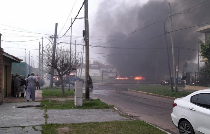 La gigantesca nube de humo pudo verse desde todas partes de Lomas.