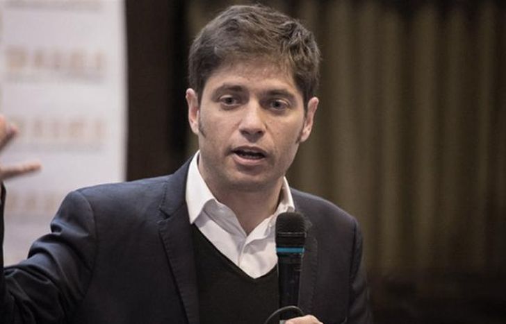 Axel Kicillof anunció aumentos en jubilaciones y pensiones, y un bono de 10 mil pesos.