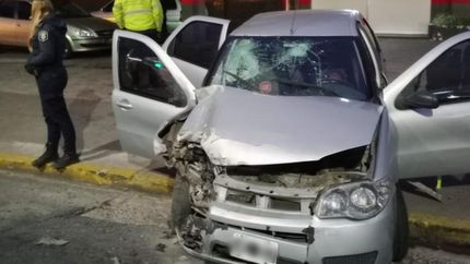 Así quedó uno de los vehículos tras el choque.