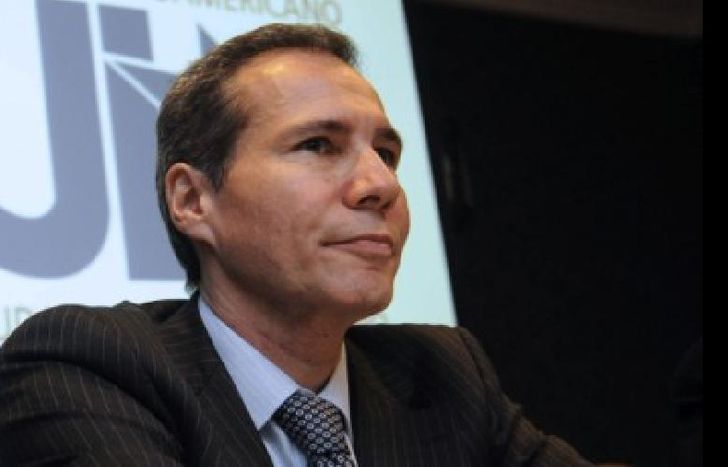 zzzznacp2NOTICIAS ARGENTINAS BAIRES, NOVIEMBRE 8: (ARCHIVO) La empresa Microsoft informó a la Justicia argentina  sobre una cuenta de correo electrónico atribuida al fallecido  fiscal Alberto Nisman, la cual fue dada como referencia en una  cuenta bancaria de Estados Unidos, y que durante ocho años  permaneció sin uso pero que en los días previos a su muerte tuvo  mucha actividad. FOTO NA: MARCELO CAPECEzzzz