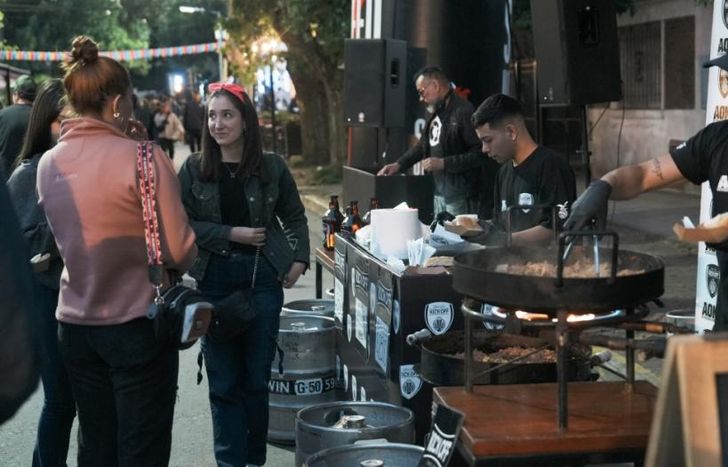 Ofrecerán diferentes promociones en comidas, bebidas y postres.
