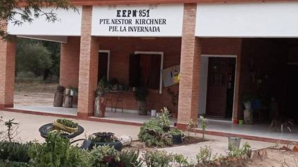 Para ayudar a escuelas rurales con una mínima currícula.