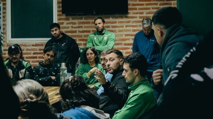 Matías Mariotto, presidente de Banfield en una mesa de diálogo. Matías Mariotto, presidente de Banfield en una mesa de diálogo.