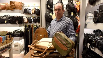 Antes todo rondaba en la durabilidad que te daba el cuero, pero hoy la moda es lo que hace a la demanda, explicó.