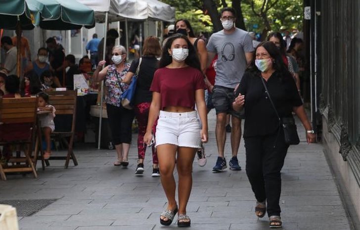Poco más de 5 mil contagios de Covid en el país en 24 horas.
