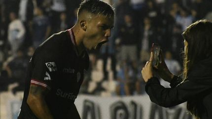 Axel Páez le dio el empate a Los Andes ante Racing de Córdoba en Nueva Italia.