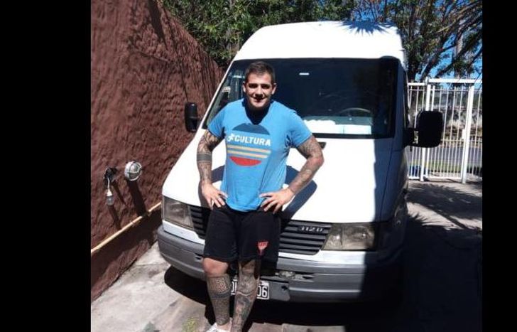 Francisco trabaja por la mañana, pero le gustaría ayudar el resto del día.