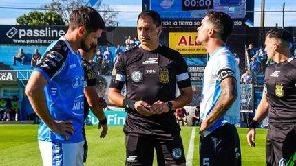 Sorteo de capitanes en el Beranger.