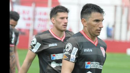 El defensor, el más experimentado del plantel, es la voz de mando en el vestuario. El defensor, el más experimentado del plantel, es la voz de mando en el vestuario.