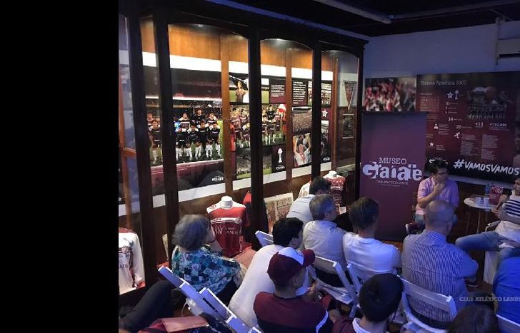 El libro fue presentado en la sede social ante socios e hinchas.