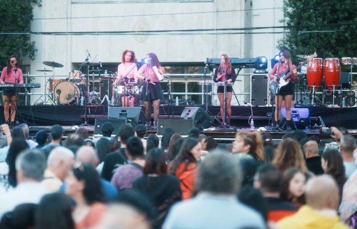 Durante la tarde habrá shows en vivo de Mama Gaia y La Rosetta.