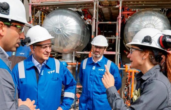 Compromiso, orgullo, pasión, responsabilidad. YPF es todo, afirmó.