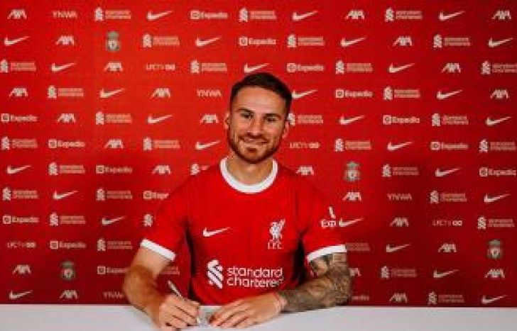Alexis Mac Allister fue presentado como nuevo jugador del Liverpool.