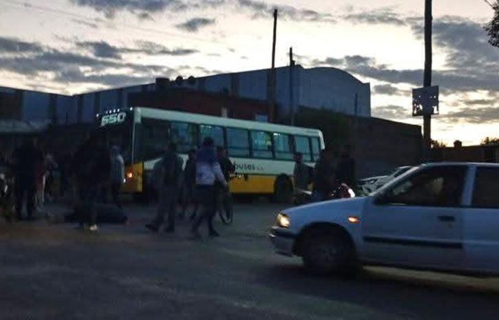 Conmoción en el lugar del accidente.