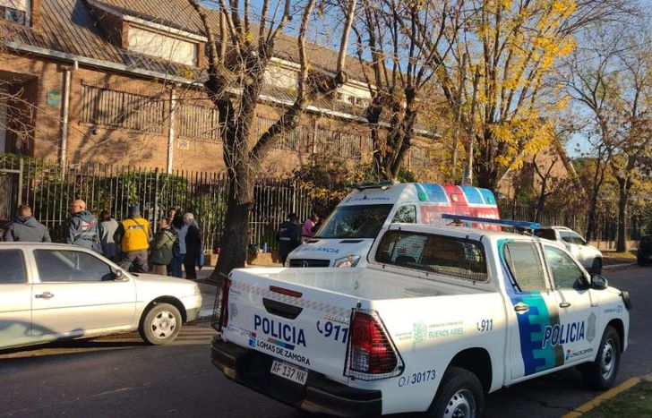 Debieron evacuar el colegio de urgencia.