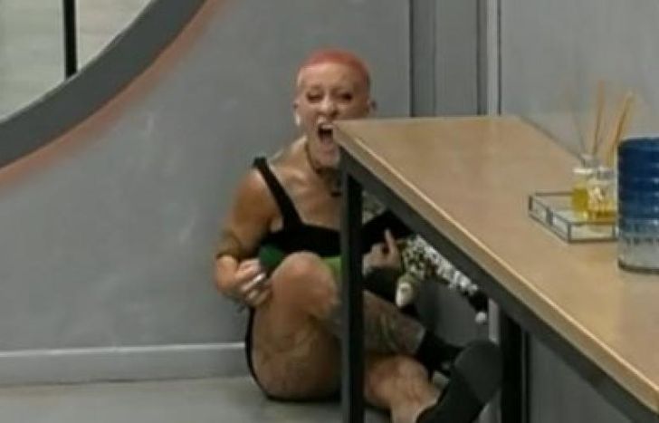 Furia, en pleno festejo en Gran Hermano, por la salida de Isabel.