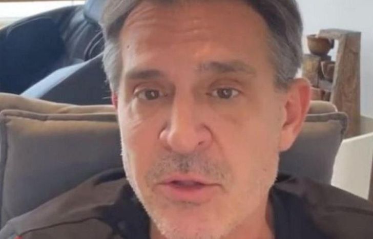 El médico sigue investigado.