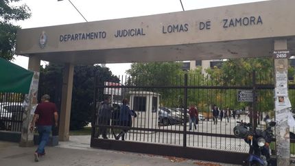 Los agresores trataron de cometer un asalto a mano armada. Los agresores trataron de cometer un asalto a mano armada.