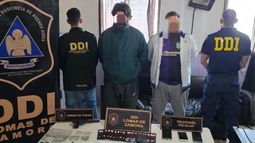 Los barras fueron detenidos por la DDI de Lomas de Zamora.