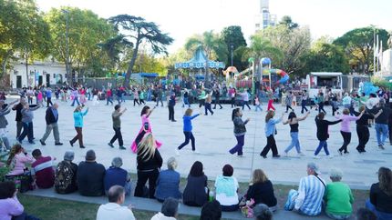Todos los domingos hay música y baile popular en la Grigera. Todos los domingos hay música y baile popular en la Grigera.