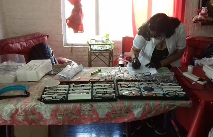 Si necesitan lentes, los vecinos podrán elegir el marco.