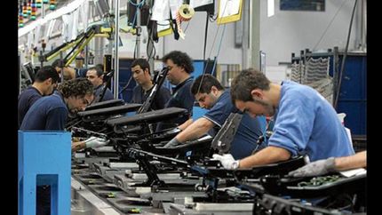el aumento para el sector privado oscilaria entre los $5000 y $8000