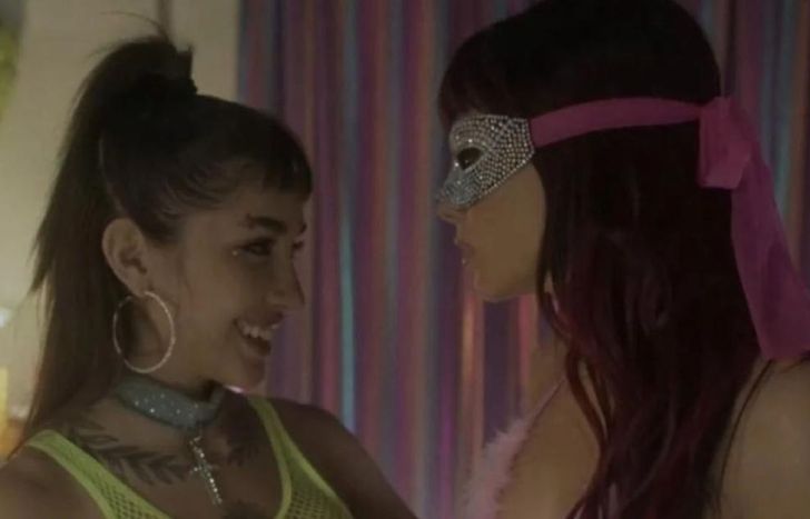 María Becerra y Agustina Zenere, en En el barro.