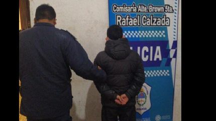 uno de los detenidos es menor de edad.