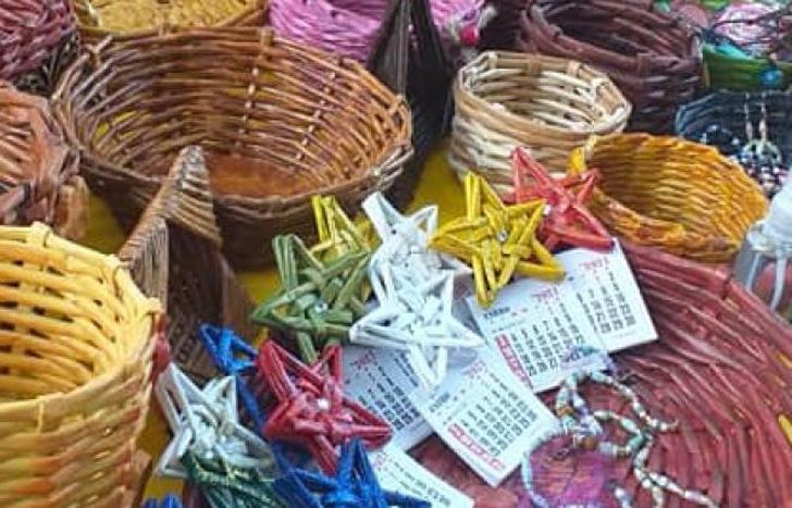 Para apoyar a los que crearon su propia salida laboral.