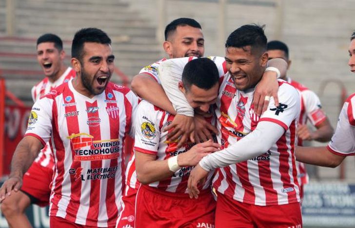 Talleres cambió mucho de un tiempo a otro y lo pagó con un empate.