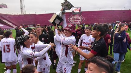 El festejo de Lanús en el Fútbol Femenino. El festejo de Lanús en el Fútbol Femenino.