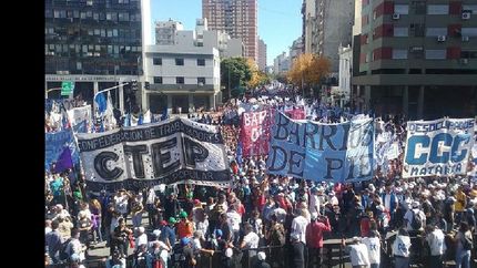 Los movimientos políticos y sociales serán protagonistas este viernes.