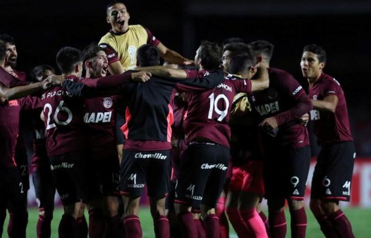 Una postal única en pleno Morumbí para la hazaña Granate.
