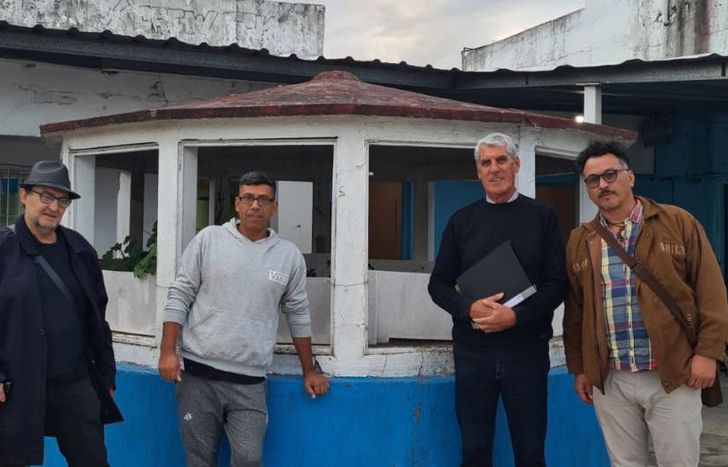 El Club Agua Mineral de Villa Albertina cuenta con una vertiente que perteneció a la antigua fábrica de producción de agua de mesa.