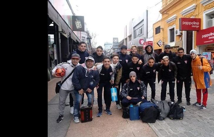 En Uruguay, los chicos del Milrayitas pisaron con firmeza.