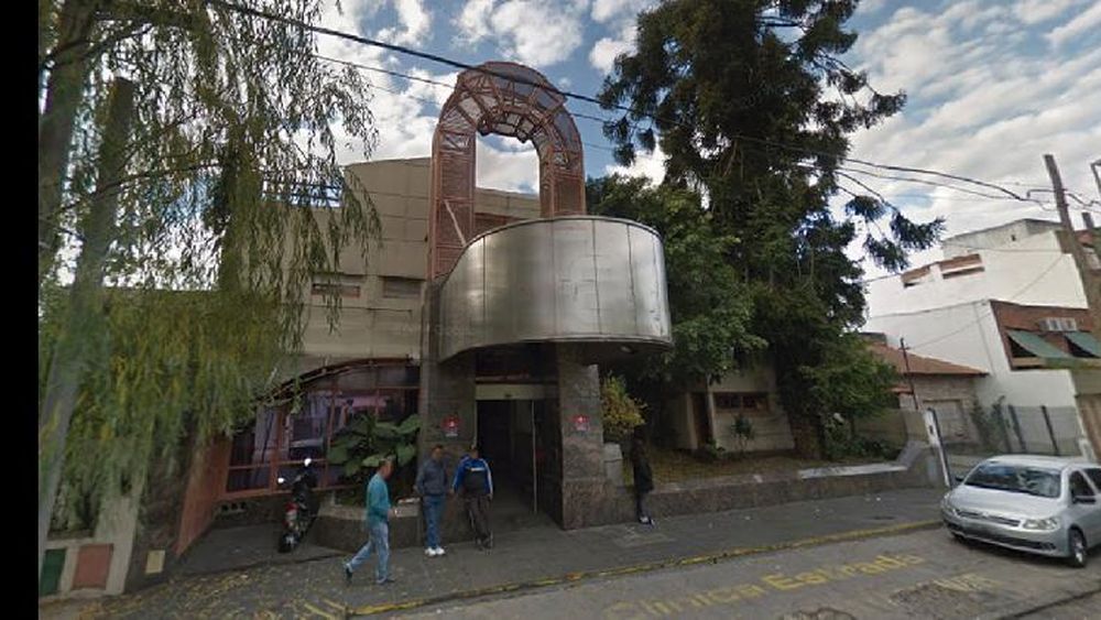 La ex Clínica Estrada cederá camas, monitores y respiradores al Hospital Evita de Lanús