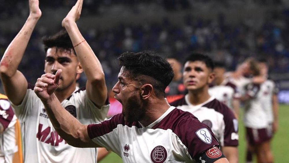 Cuatro jugadores de Lanús deben cuidarse en de no ser amonestados ante Cruzeiro.