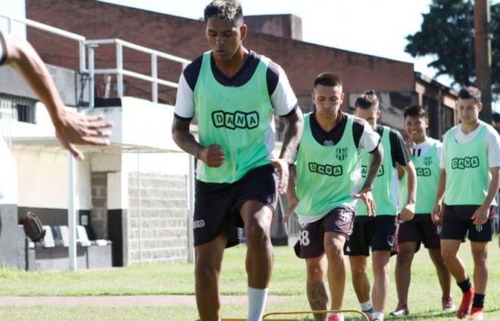 El Porvenir se rearma con refuerzos, tras varias salidas.