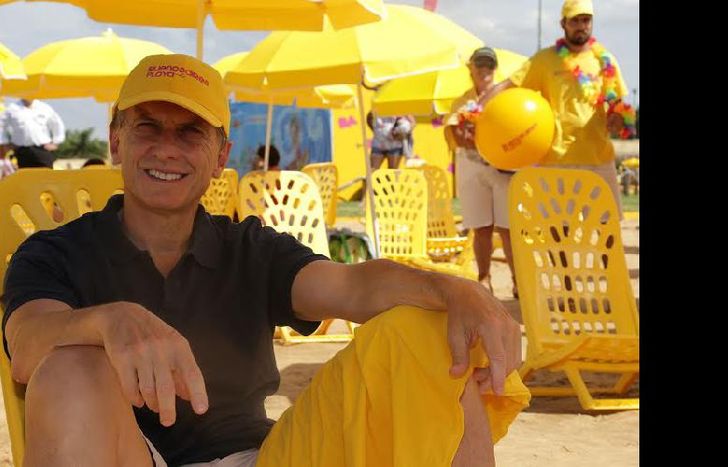 Macri, durante una de las campañas en la playa porteña.