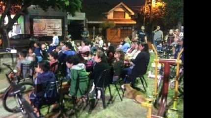 hoy a las 17 abierto a la comunidad.